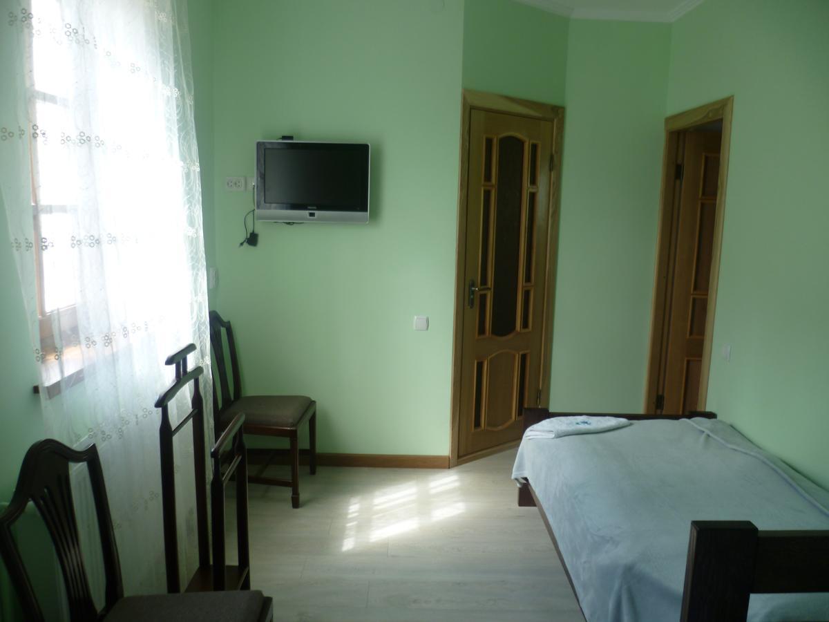 Home Hotel Kamjanez-Podilskyj Exterior foto